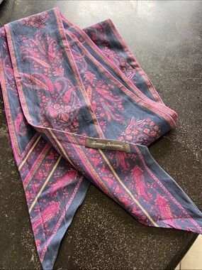 EUC Tommy Bahama, Pink and blue boho Paisley pattern scarf 4" x 84"